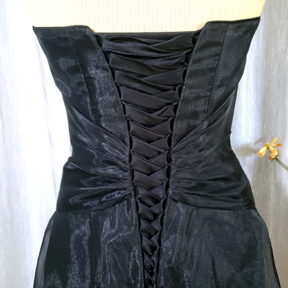 Raylia Designs size 10 black corset prom dress